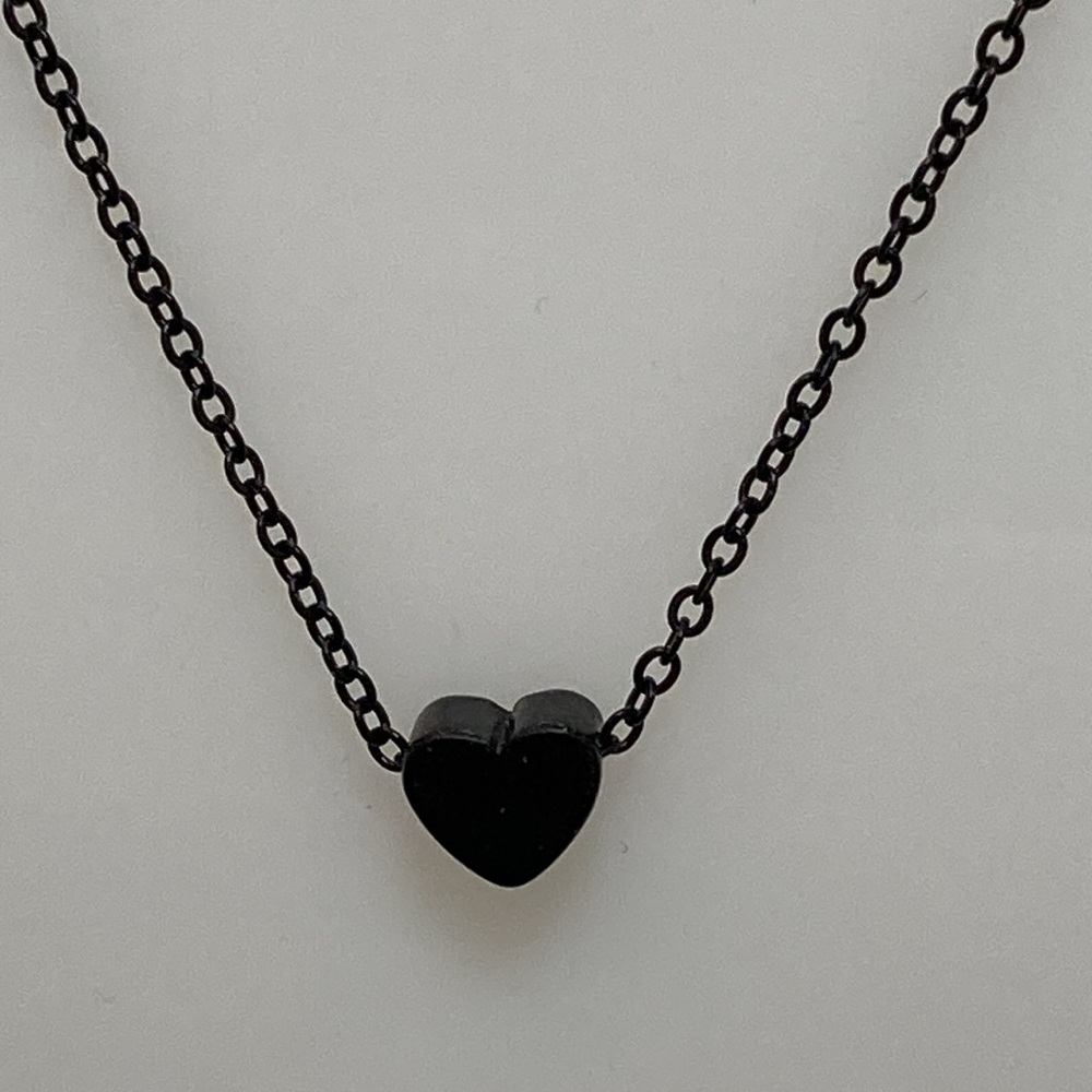 NWOT - Mini Black Heart Stainless Steel Chain Link Necklace